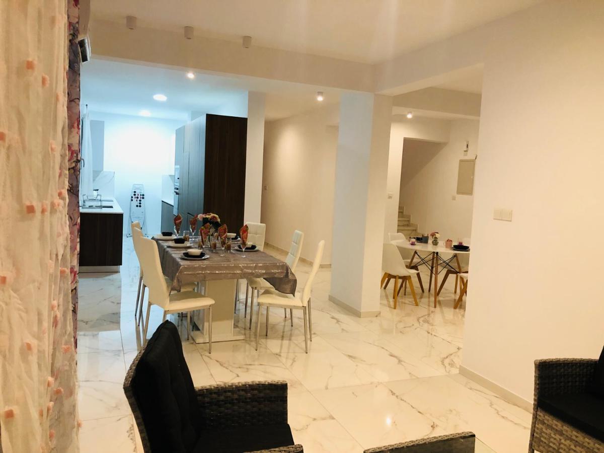 Mobina Villas 라르나카 외부 사진